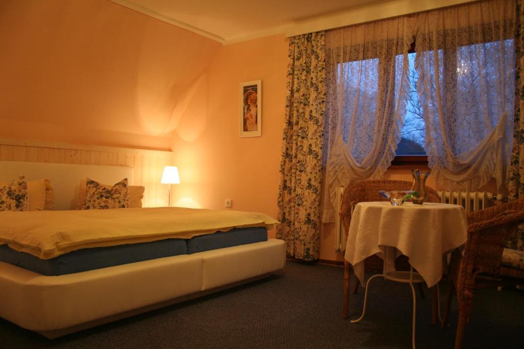 A.Dalia Hotel Karlovy Vary Luaran gambar